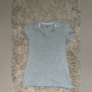 Arizona Jeans Gray Collared Women’s Tee-Size Small